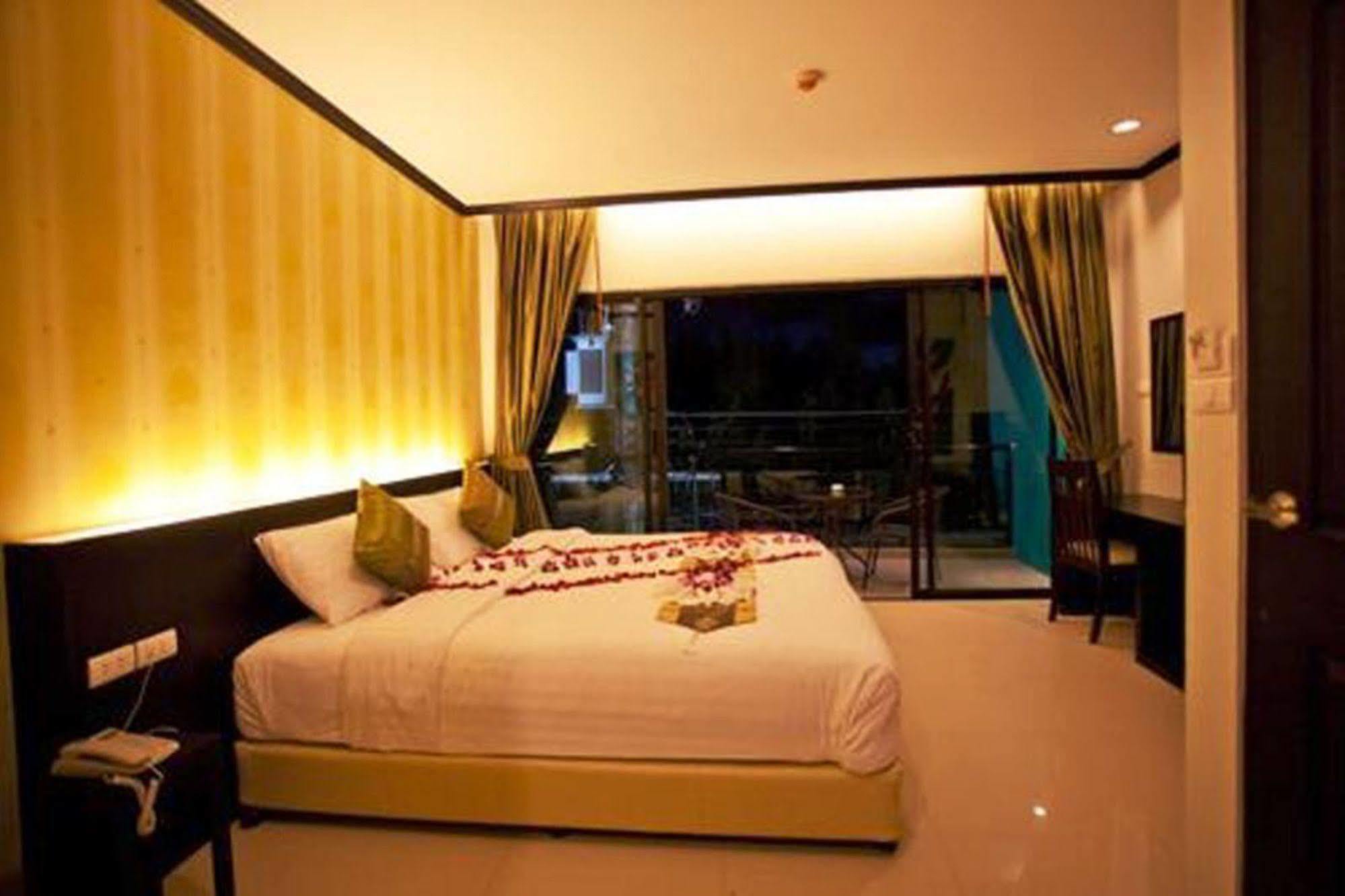 Kata Green Beach Hotel Dış mekan fotoğraf