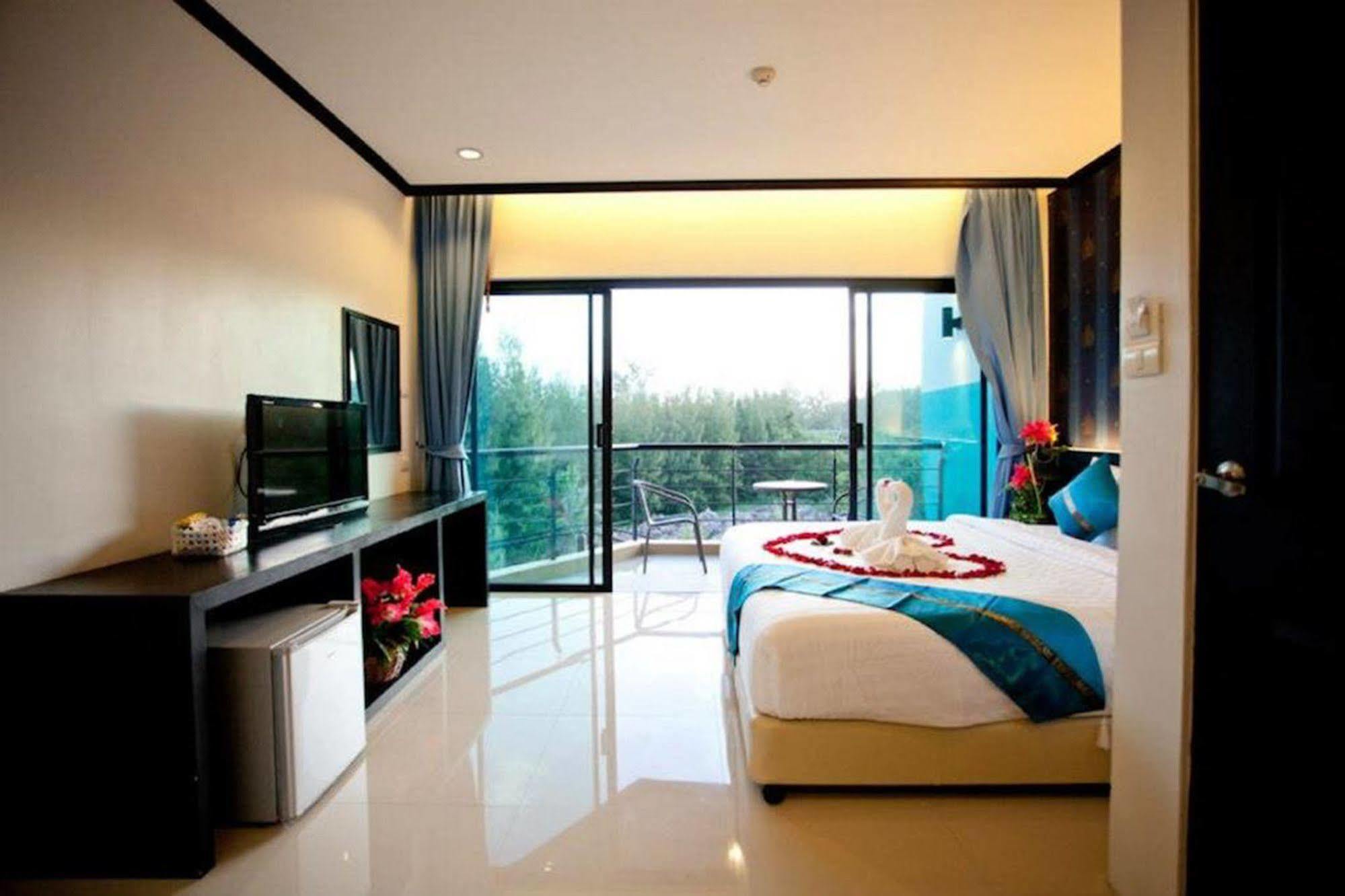 Kata Green Beach Hotel Dış mekan fotoğraf