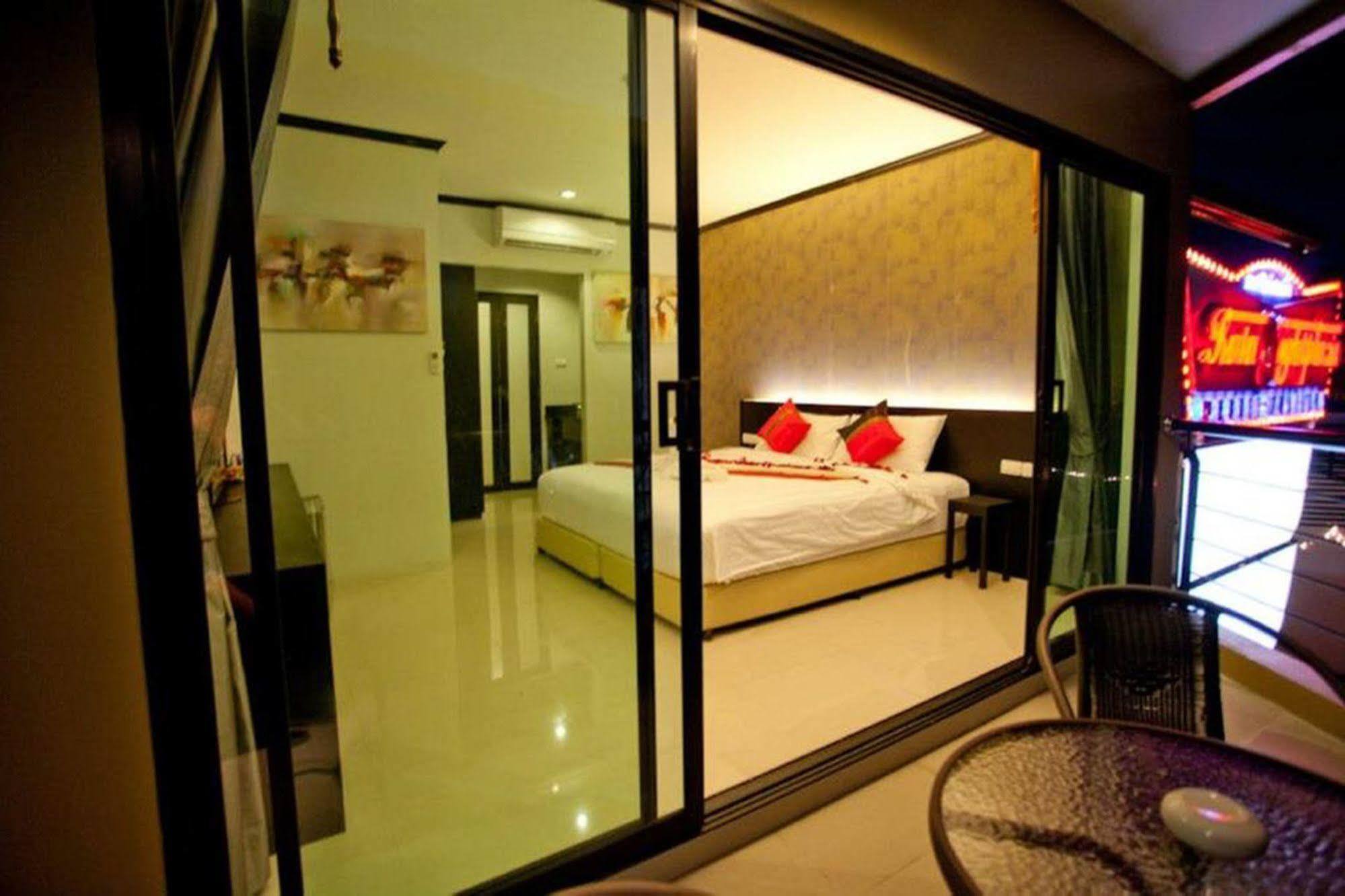Kata Green Beach Hotel Dış mekan fotoğraf